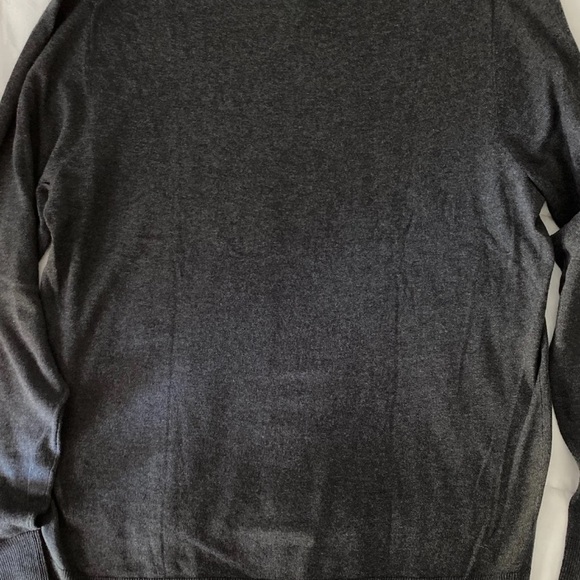 Men’s Old Navy V-neck sweater NWT - Picture 4 of 10